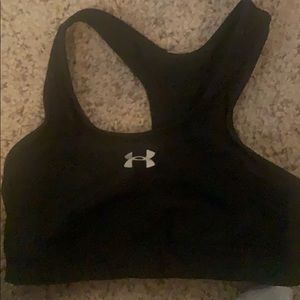 Black Under-armor sports bra